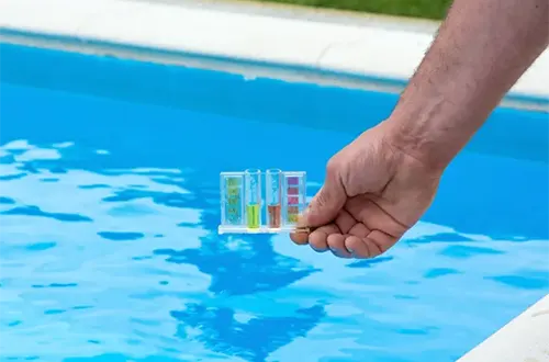 تست کردن منظم آب و تنظیم تعادل شیمیایی آب